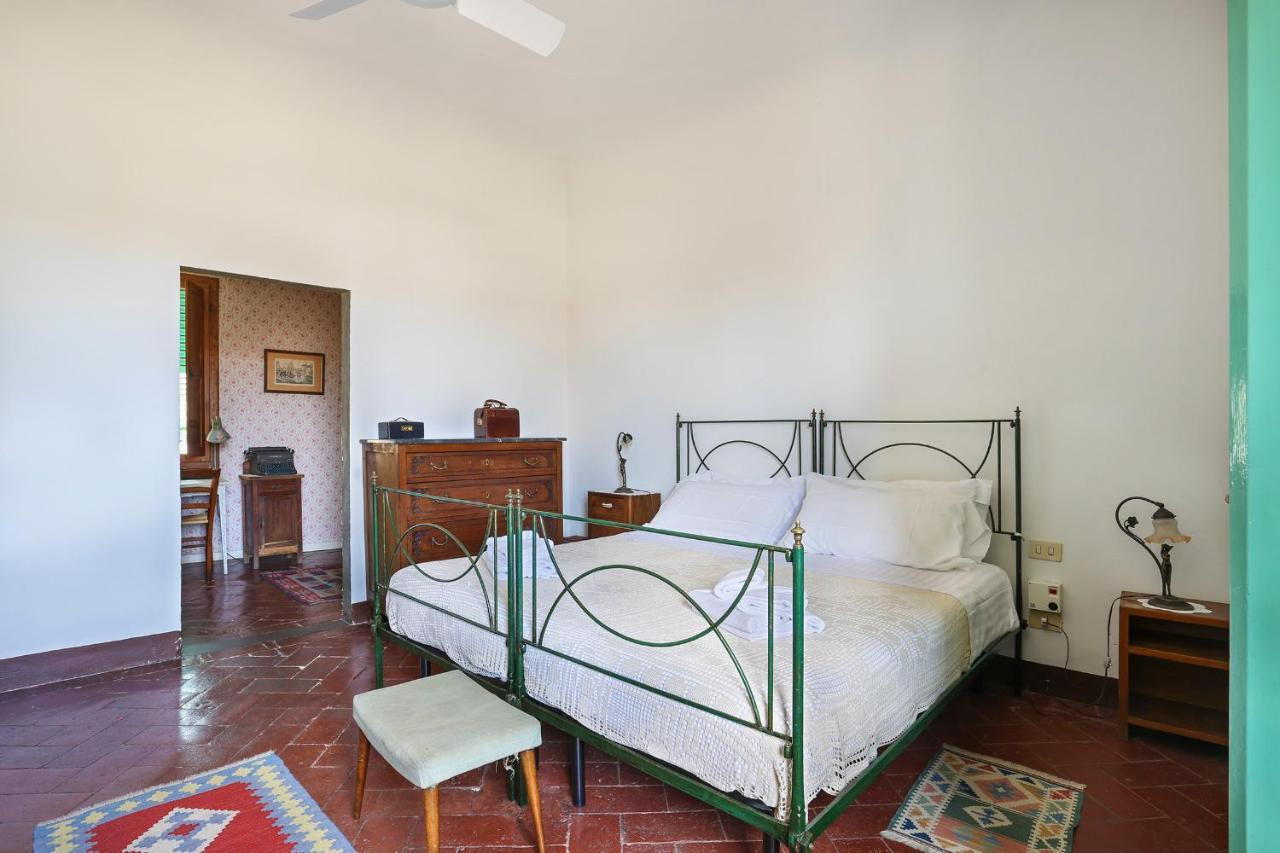 A Postcard View In A Vintage Apartment Firenze Esterno foto