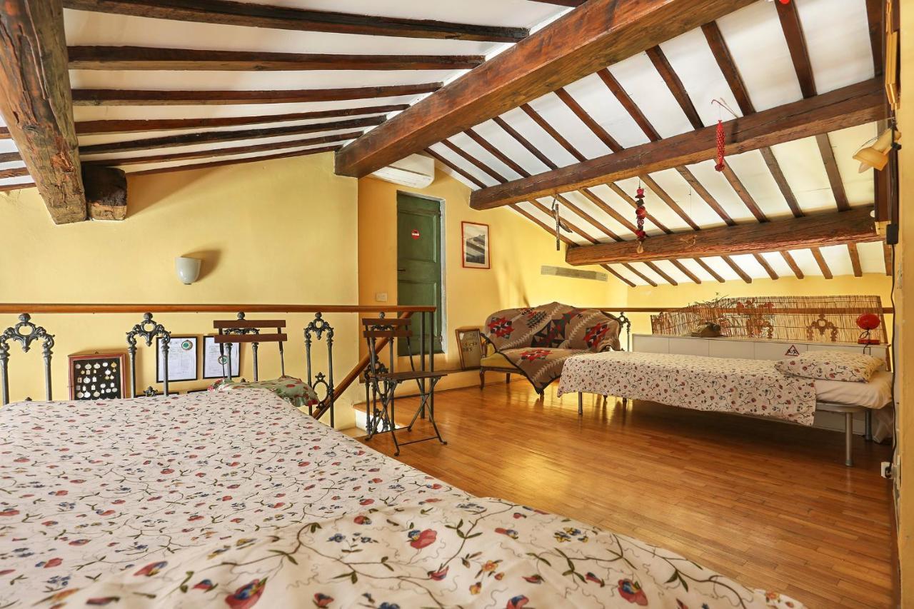 A Postcard View In A Vintage Apartment Firenze Esterno foto